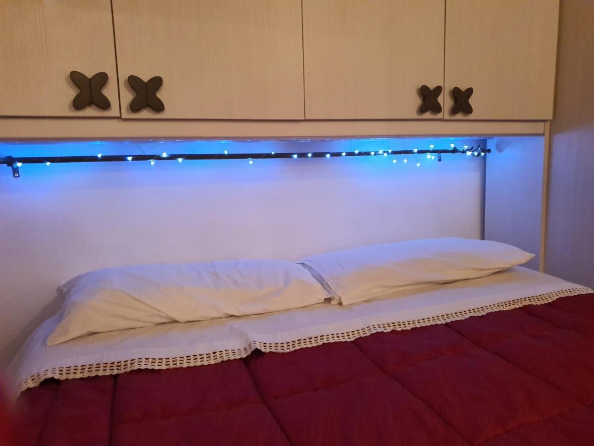 La Casetta Del Pellegrino Apartman Poggio Bustone Kültér fotó